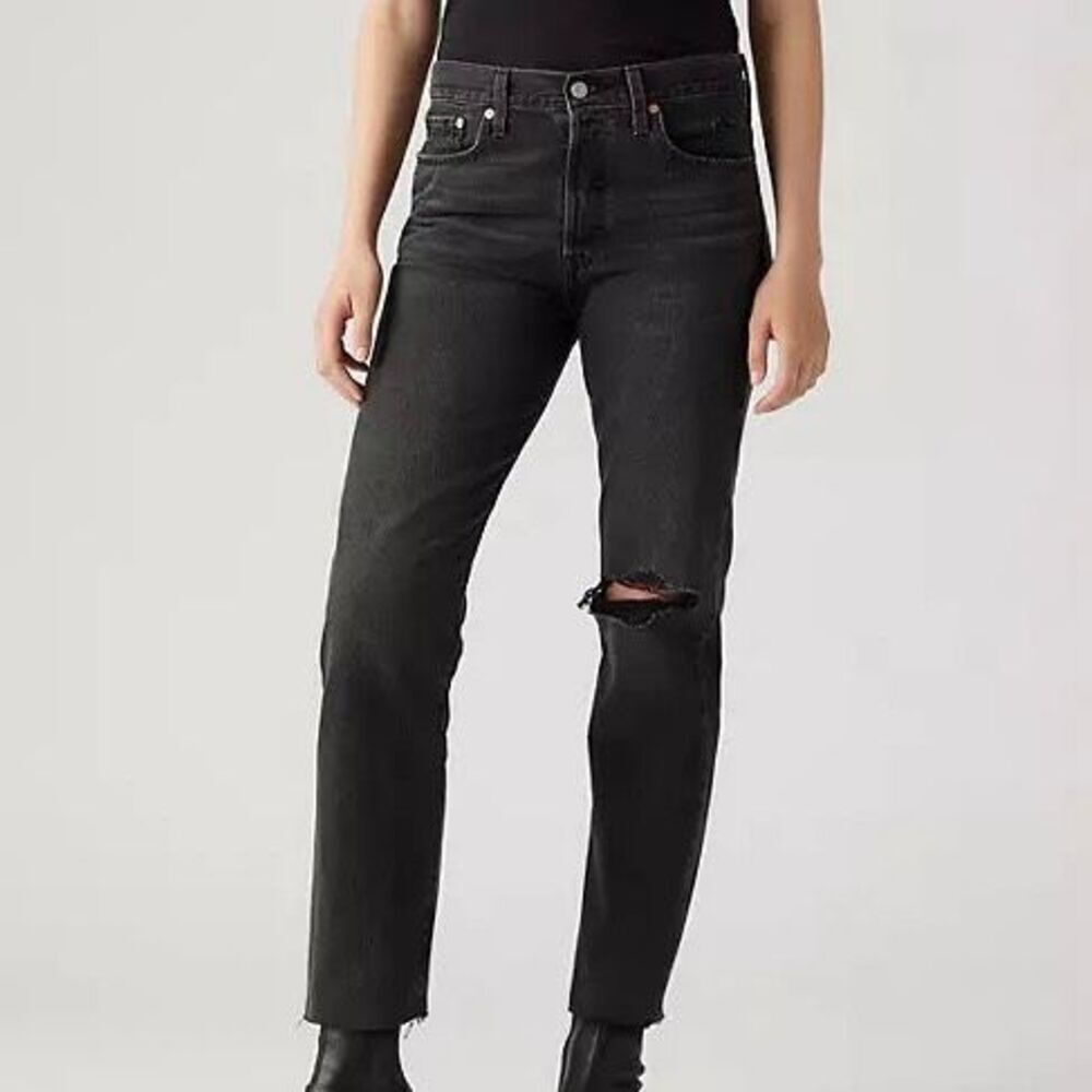 Levi’s Wedgie Straight Jeans